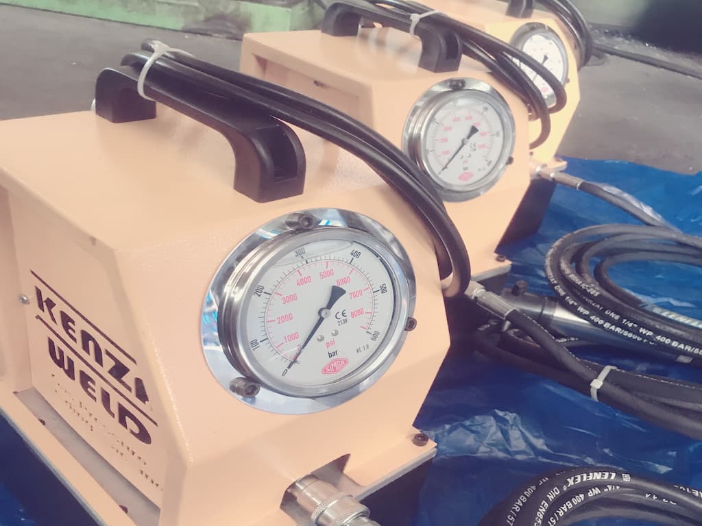 Design and Construction of a 700 BAR Power Pack for Kenza